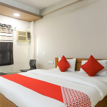 Māndu Oyo 43851 Hotel Virasat מראה חיצוני תמונה