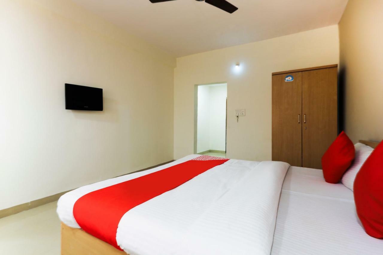 Māndu Oyo 43851 Hotel Virasat מראה חיצוני תמונה