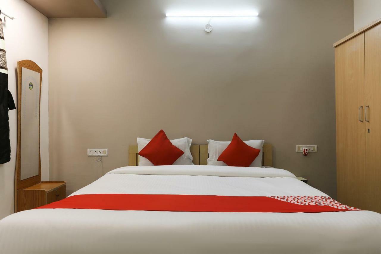Māndu Oyo 43851 Hotel Virasat מראה חיצוני תמונה