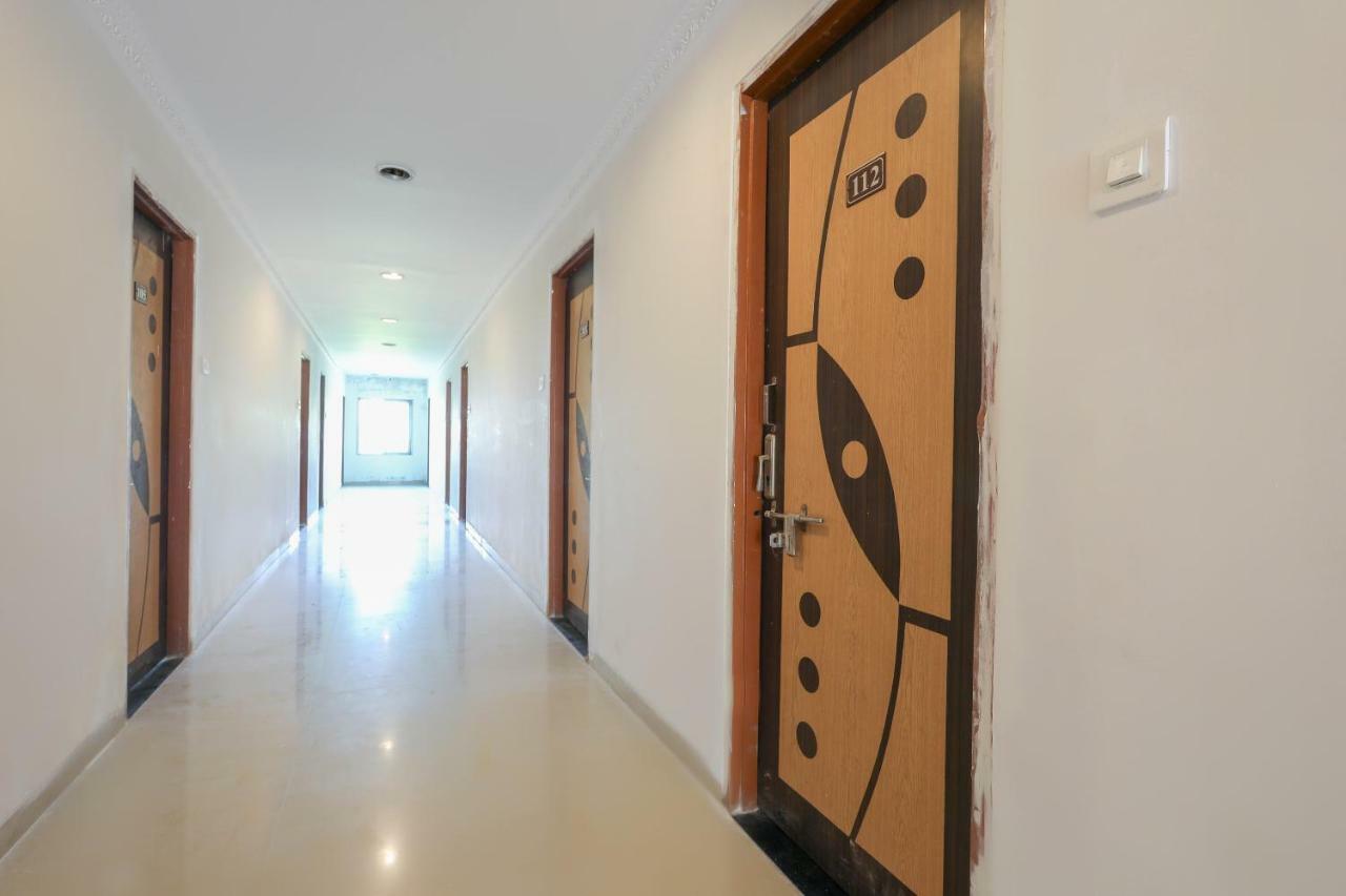 Māndu Oyo 43851 Hotel Virasat מראה חיצוני תמונה