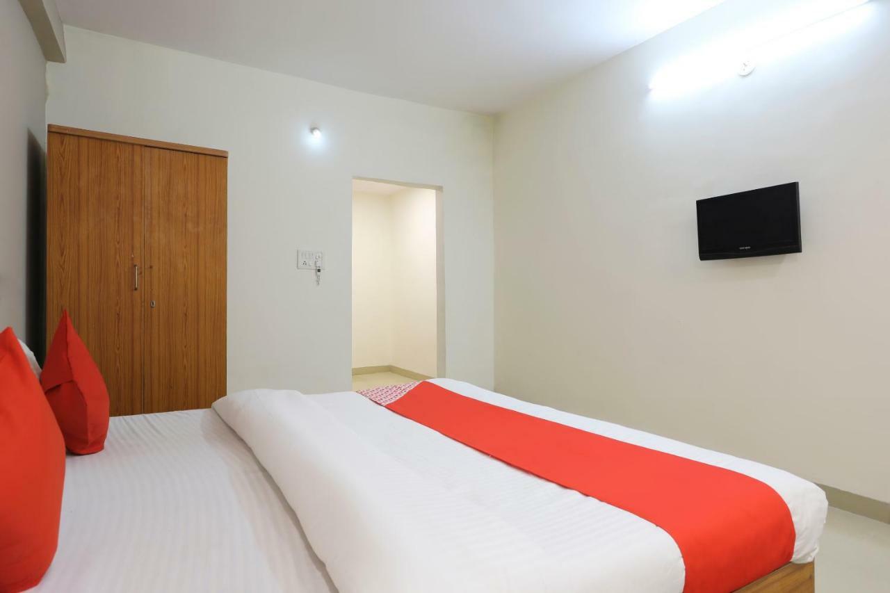 Māndu Oyo 43851 Hotel Virasat מראה חיצוני תמונה